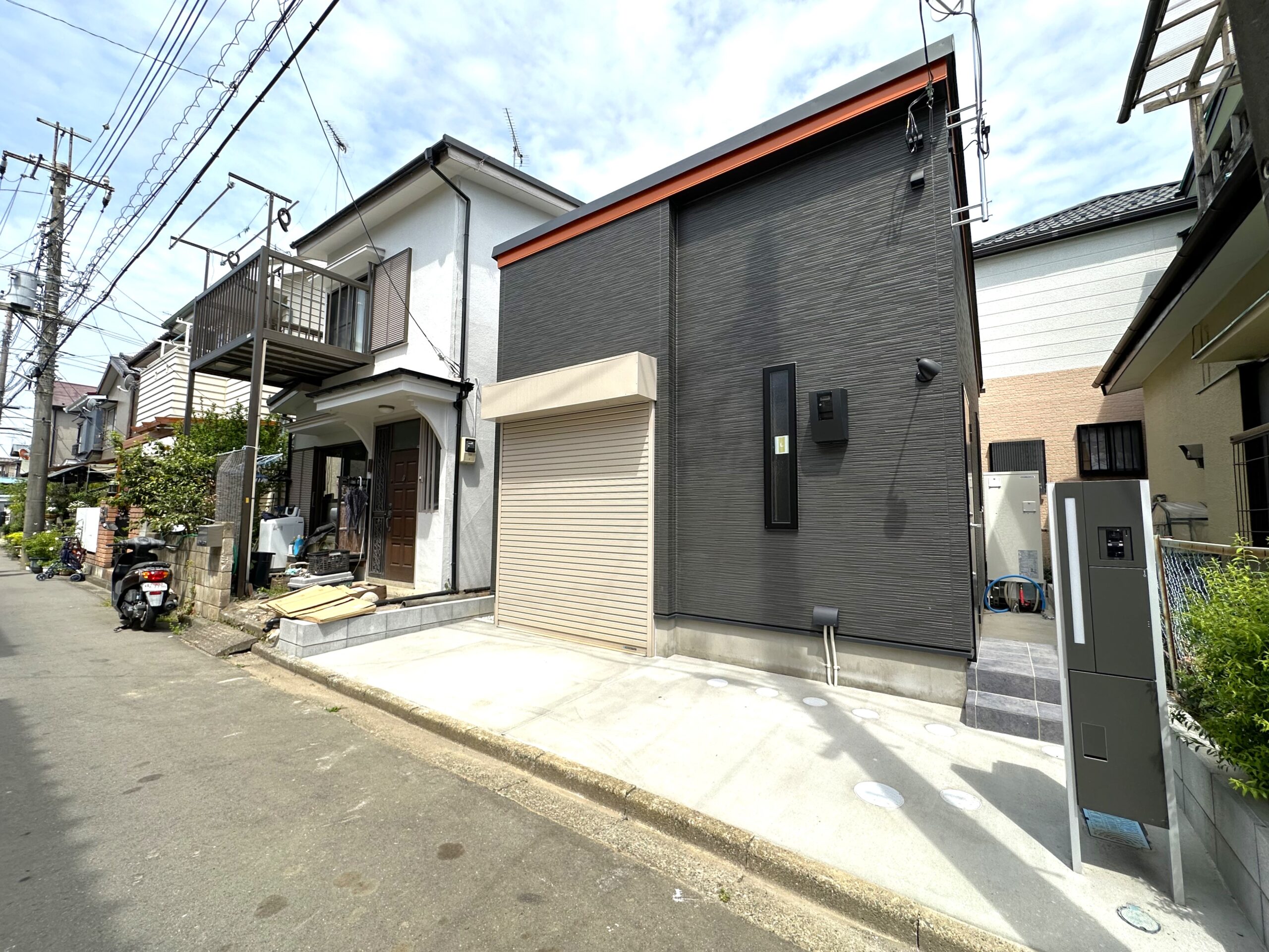 【Orange Garage】小型ガレージハウス